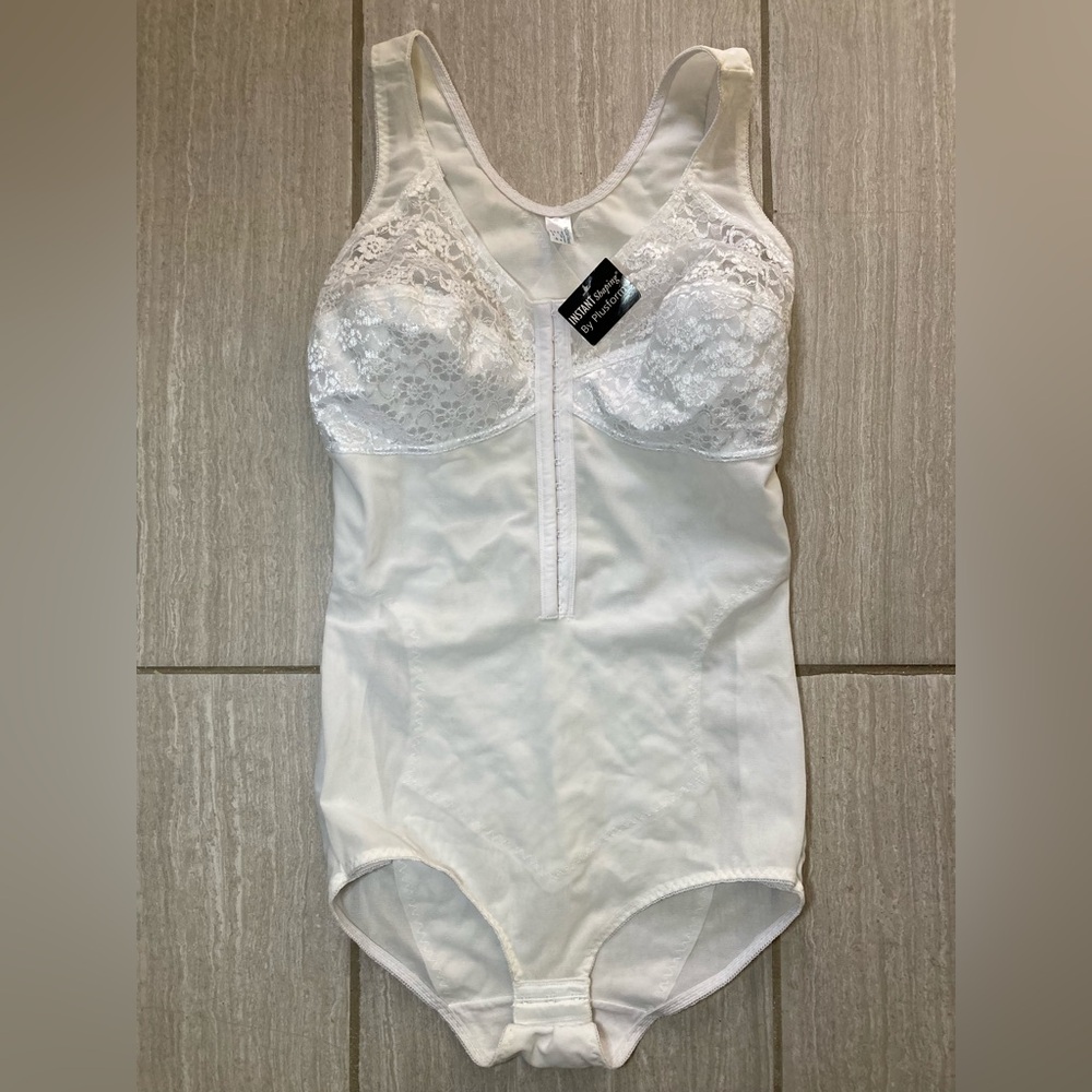 NEW Instant Shaping By Plusform Shapewear Size 40 D White Lace NWT Plus
